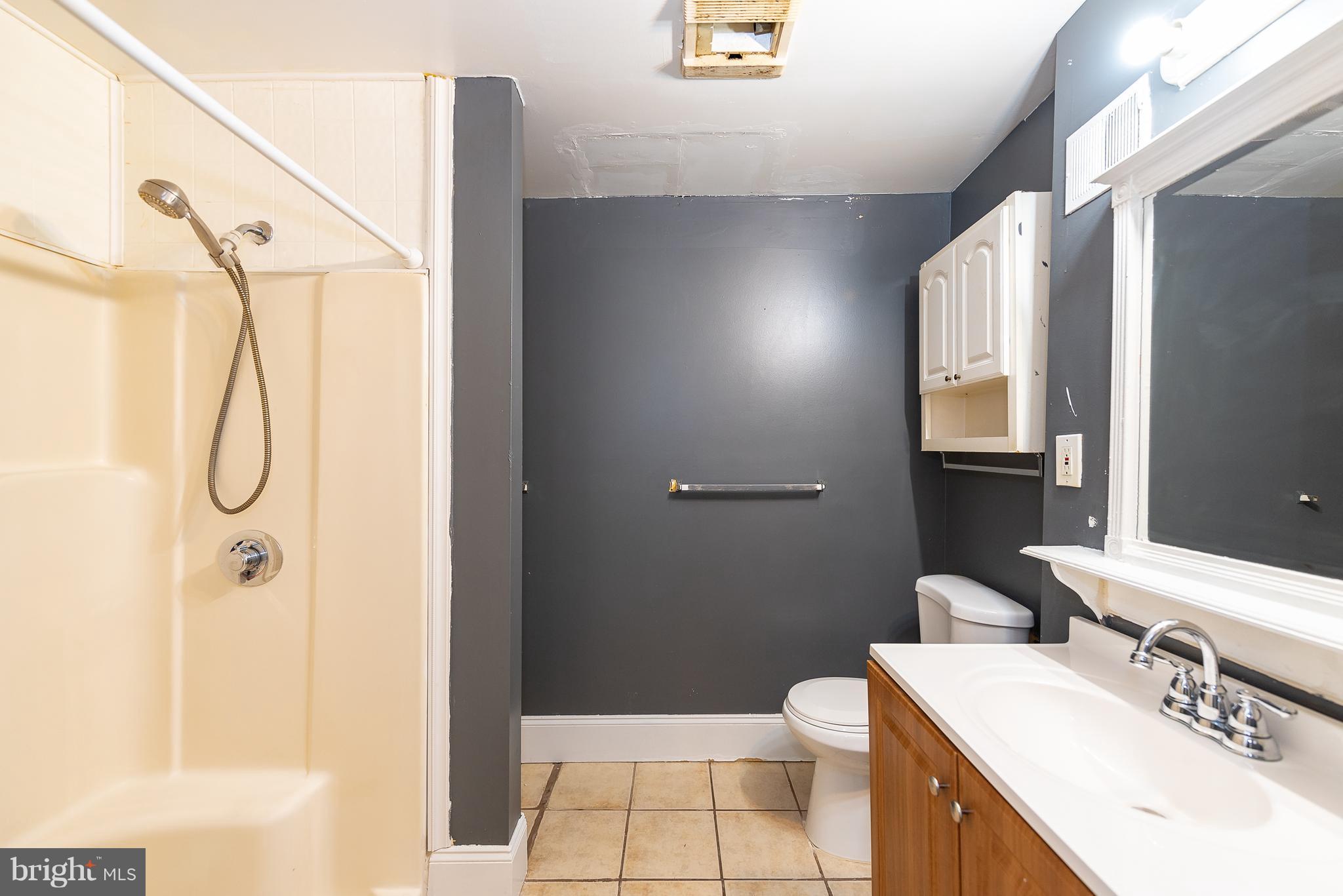 8781 Frederick Road Ellicott City, MD 21043 - Photo 15 of 21 Bath
