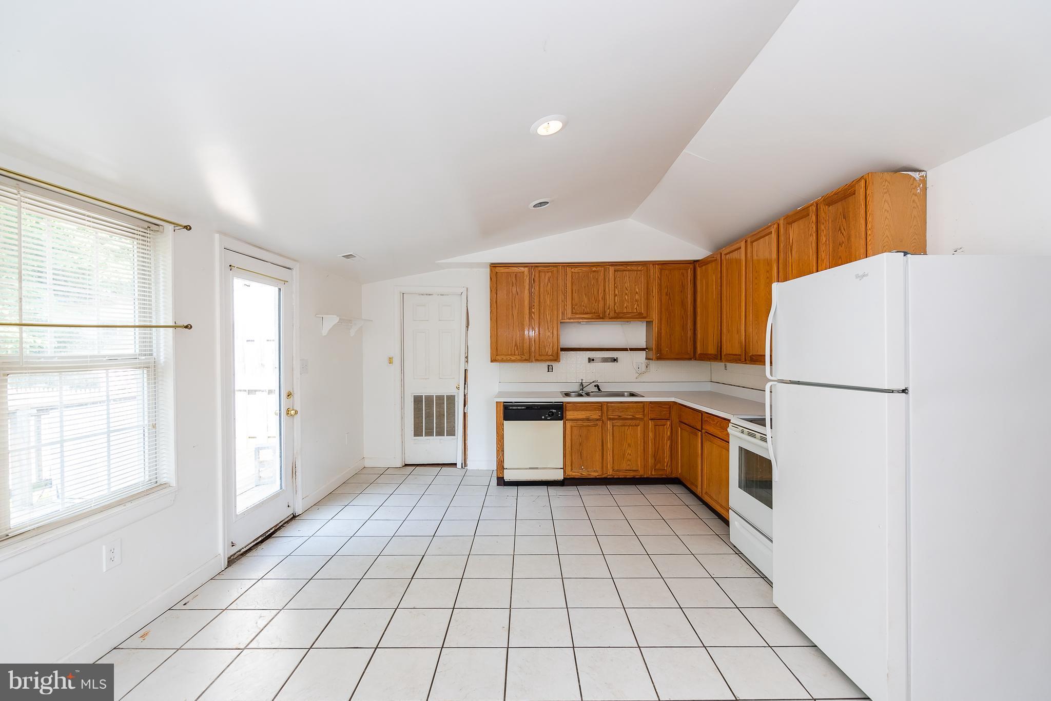 8781 Frederick Road Ellicott City, MD 21043 - Photo 10 of 21 Kitchen