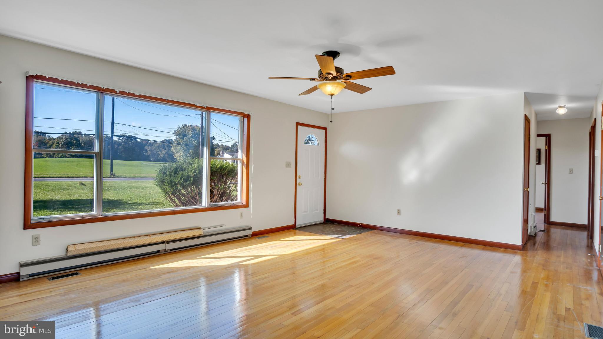 2099 Newville Road Carlisle, PA 17015 - Photo 6 of 33