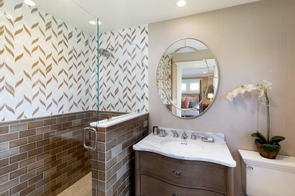 3917 Mainsail Place Soquel, CA 95073 - Photo 28 of 43 a bathroom with a sink and a mirror