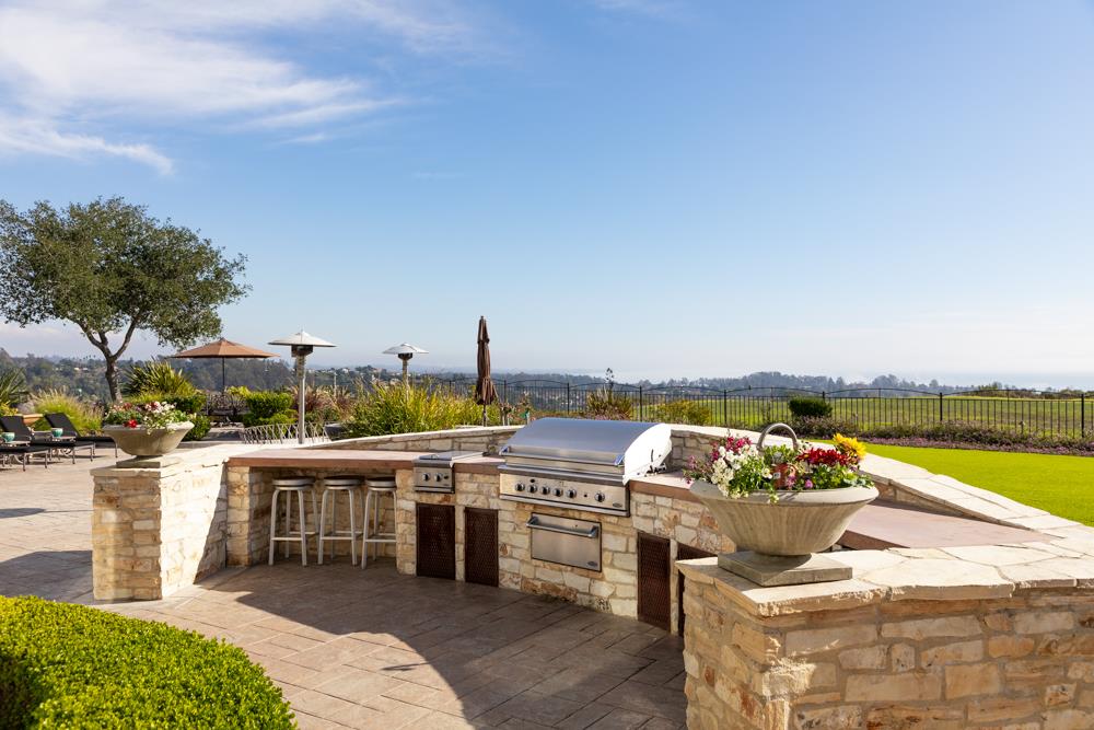 3917 Mainsail Place Soquel, CA 95073 - Photo 34 of 43 a view of a terrace with outdoor seating