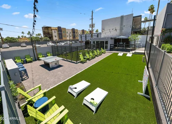 $636 | 1601 West Camelback Road, Unit E10AE, Phoenix, AZ 85015