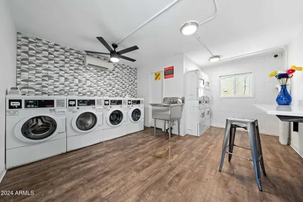 $738 | 1601 West Camelback Road, Unit E10AE, Phoenix, AZ 85015