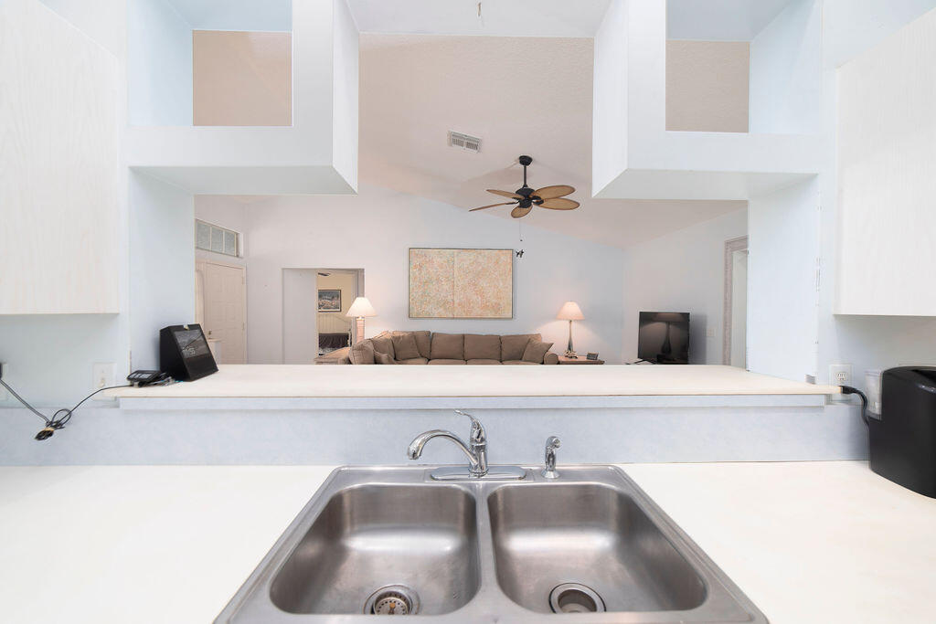 2286 Southwest Cree Road Port St. Lucie, FL 34953 - Photo 13 of 49 Image26