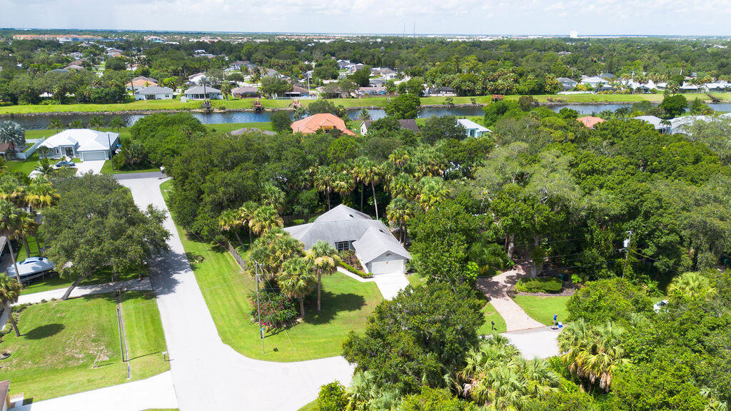 2286 Southwest Cree Road Port St. Lucie, FL 34953 - Photo 43 of 49 Image44