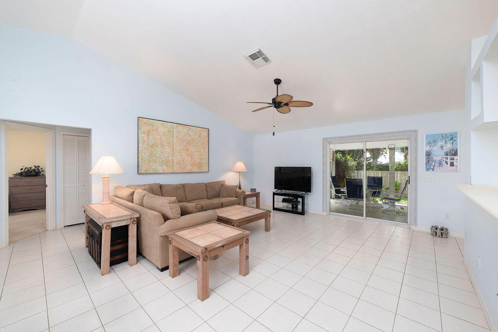 2286 Southwest Cree Road Port St. Lucie, FL 34953 - Photo 5 of 49 Image16
