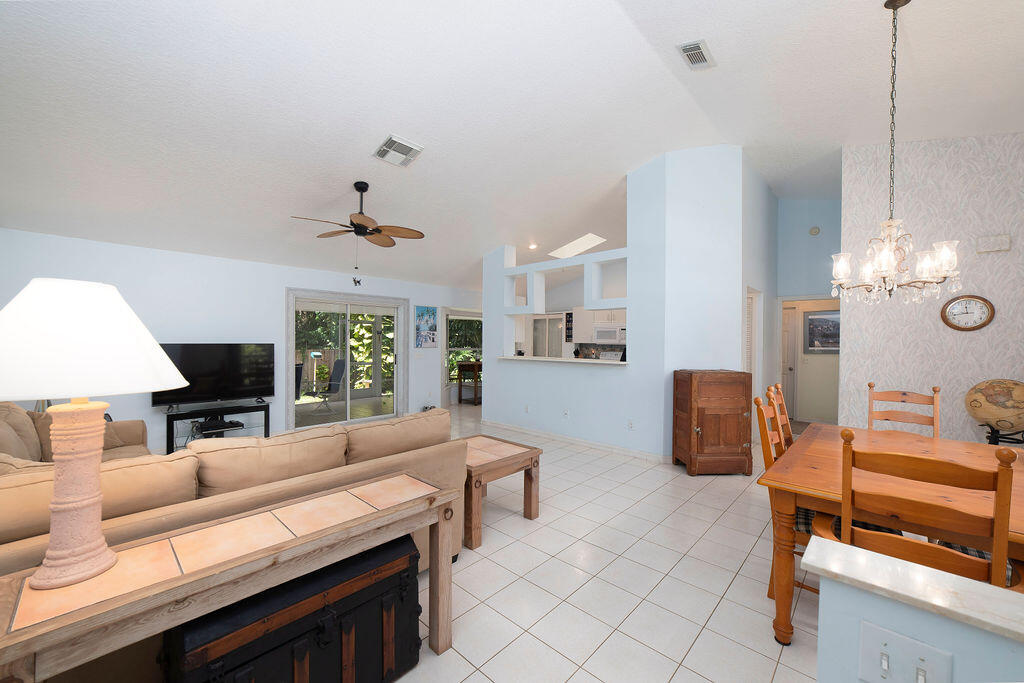 2286 Southwest Cree Road Port St. Lucie, FL 34953 - Photo 8 of 49 Image15