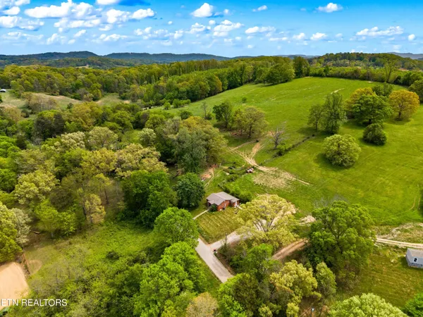 $299,900 | 1757 Cottage Hill Circle, New Market, TN 37820