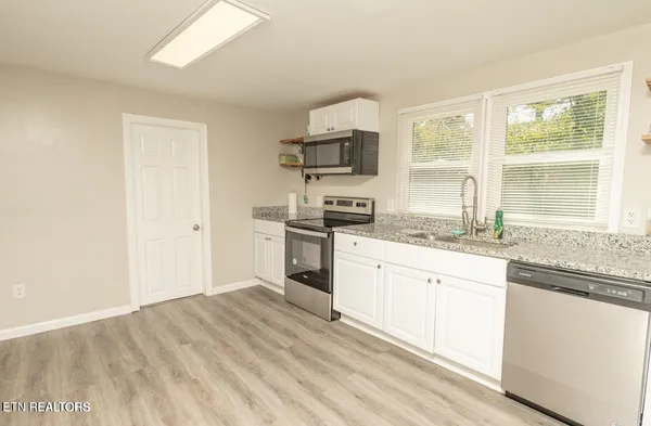 $299,900 | 1757 Cottage Hill Circle, New Market, TN 37820