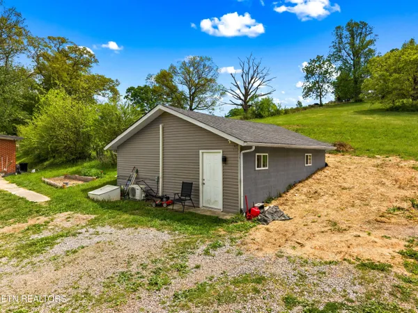 $299,900 | 1757 Cottage Hill Circle, New Market, TN 37820