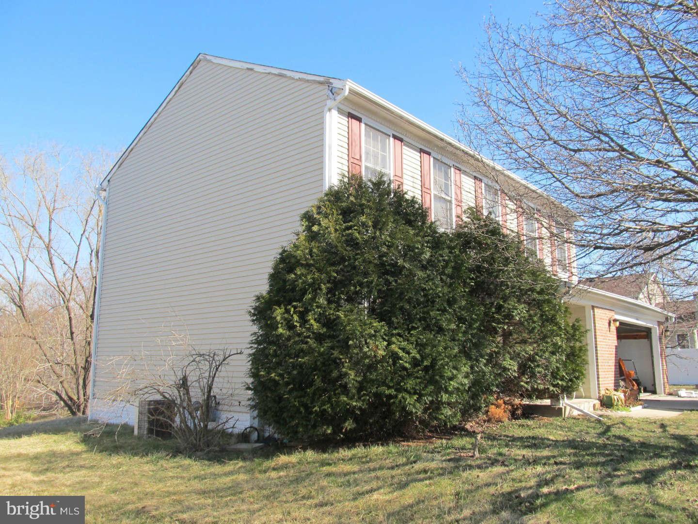 9302 Bluefield Road Springdale, MD 20721 - Photo 3 of 28 Exterior (Front)