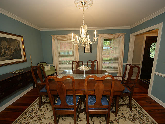 745 Milldenhall Road Mount Pleasant, SC 29464 - Photo 5 of 33 05