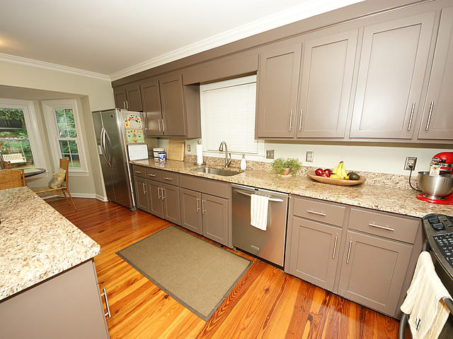 745 Milldenhall Road Mount Pleasant, SC 29464 - Photo 9 of 33 09