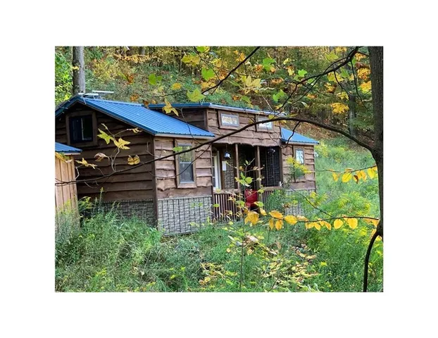 $55,000 | 112 Riverside Drive, Elmora, PA 15737