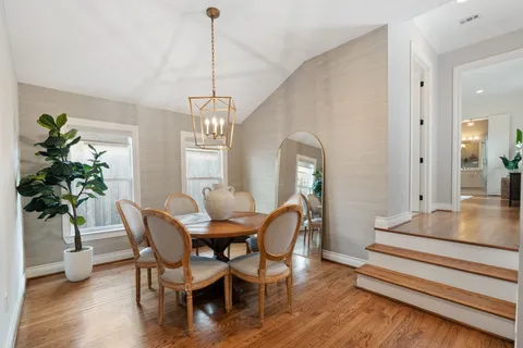 $835,000 | 2210 Chantilly Lane, Houston, TX 77018