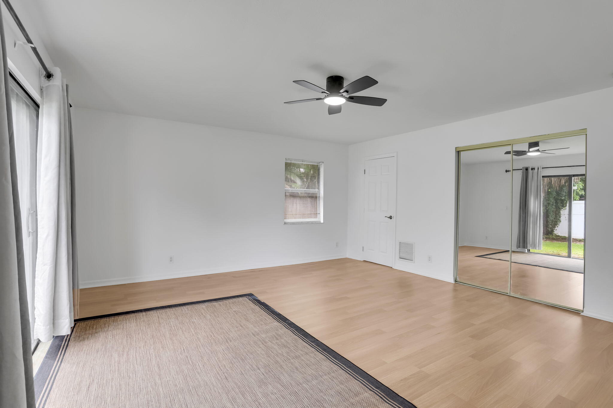 631 Bailey Street Boca Raton, FL 33487 - Photo 15 of 31 24-web-or-mls-0E2A8174