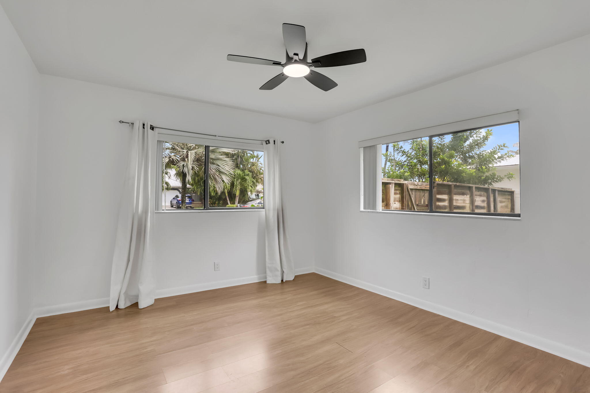 631 Bailey Street Boca Raton, FL 33487 - Photo 27 of 31 27-web-or-mls-0E2A8194