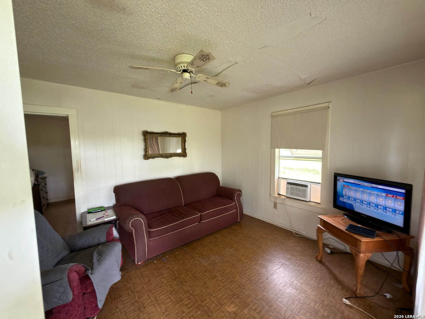1920 Sutherland Springs Road Floresville, TX 78114 - Photo 10 of 18