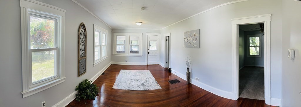 23 Harvey Street Springfield, MA 01119 - Photo 6 of 42