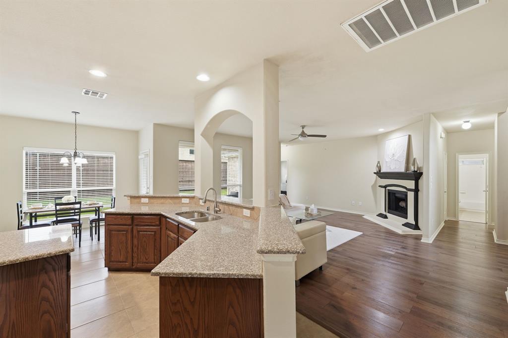 1713 Westfield Way Allen, TX 75002 - Photo 11 of 36