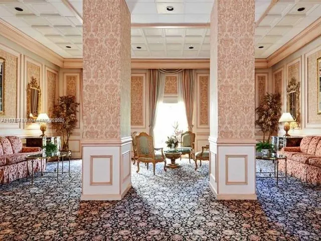 $2,900 | 2500 Parkview Drive, Unit 1919, Hallandale Beach, FL 33009