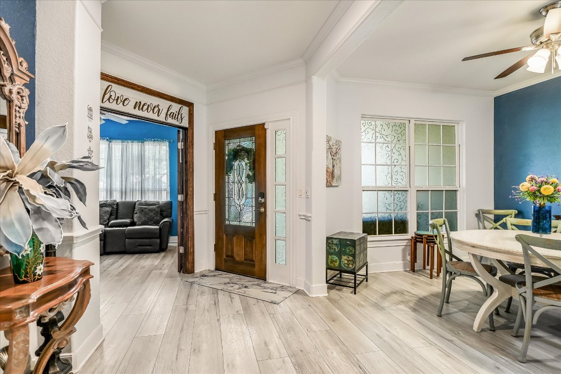 902 Rio Grande Loop Georgetown, TX 78633 - Photo 5 of 29 a view of a livingroom with furniture and a table