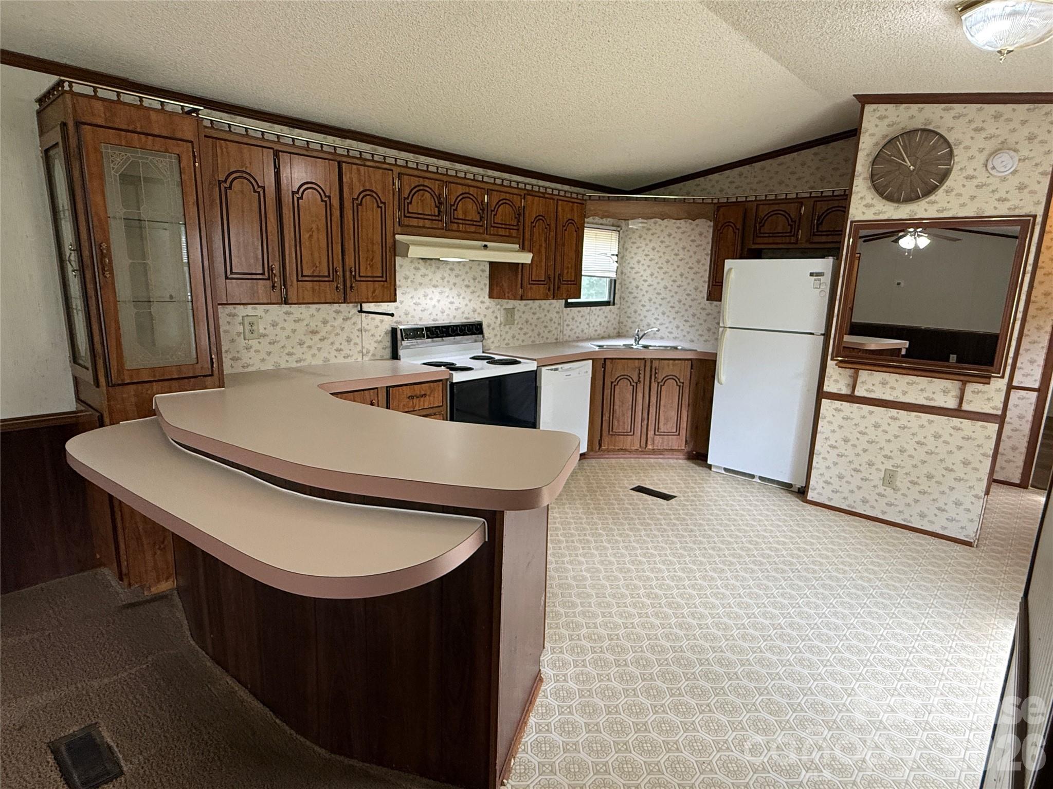 6409 Glenn Teague Road Charlotte, NC 28216 - Photo 3 of 10
