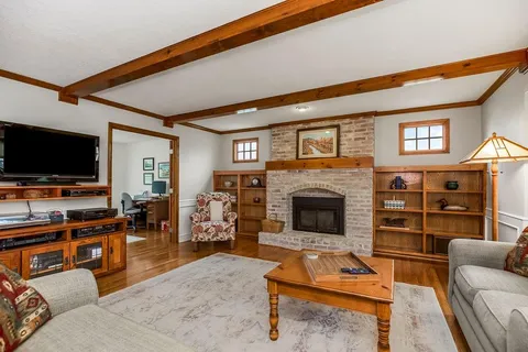 $525,000 | 9708 West 121st Terrace, Overland Park, KS 66213