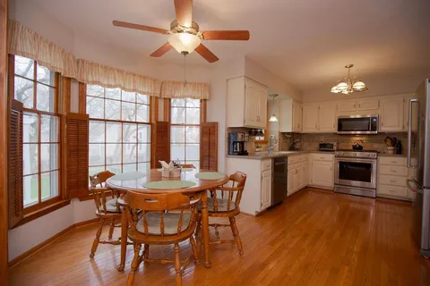 $525,000 | 9708 West 121st Terrace, Overland Park, KS 66213