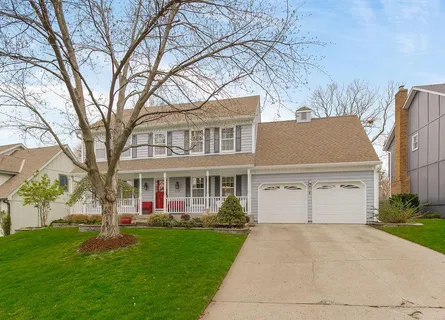 $525,000 | 9708 West 121st Terrace, Overland Park, KS 66213