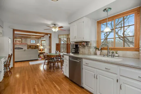 $525,000 | 9708 West 121st Terrace, Overland Park, KS 66213