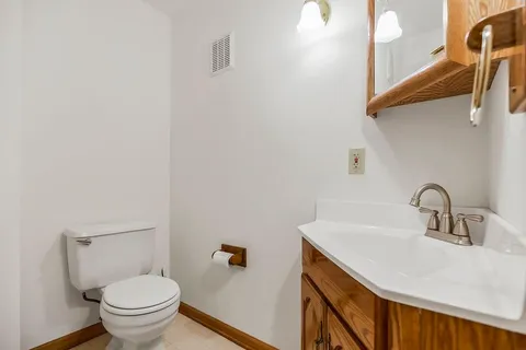 $525,000 | 9708 West 121st Terrace, Overland Park, KS 66213