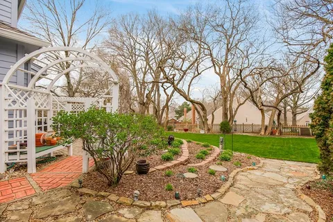 $525,000 | 9708 West 121st Terrace, Overland Park, KS 66213