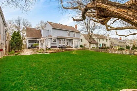 $525,000 | 9708 West 121st Terrace, Overland Park, KS 66213