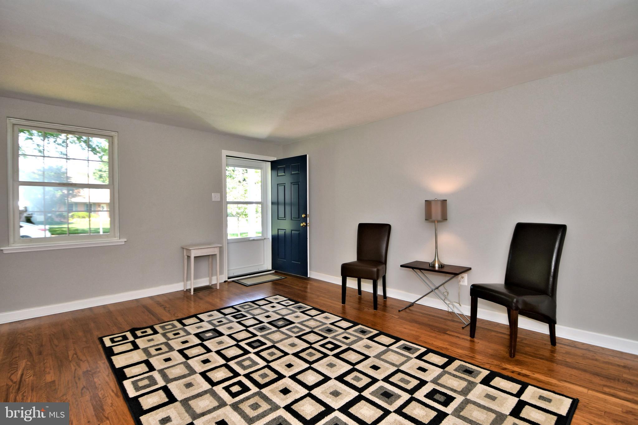3185 Mayflower Road Plymouth Meeting, PA 19462 - Photo 22 of 49 Easy layout for entertaining