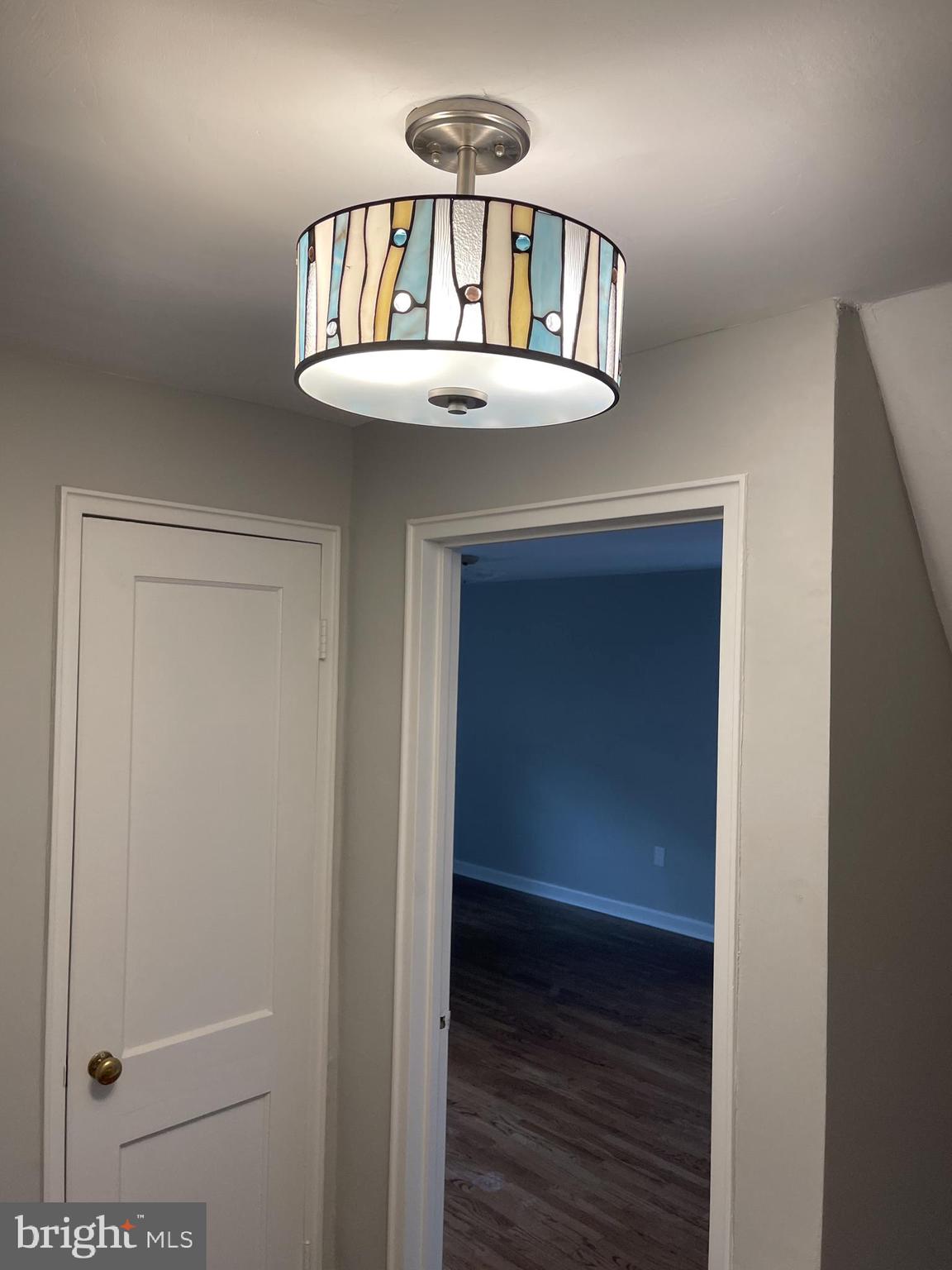 3185 Mayflower Road Plymouth Meeting, PA 19462 - Photo 24 of 49 Upstairs hallway light fixture