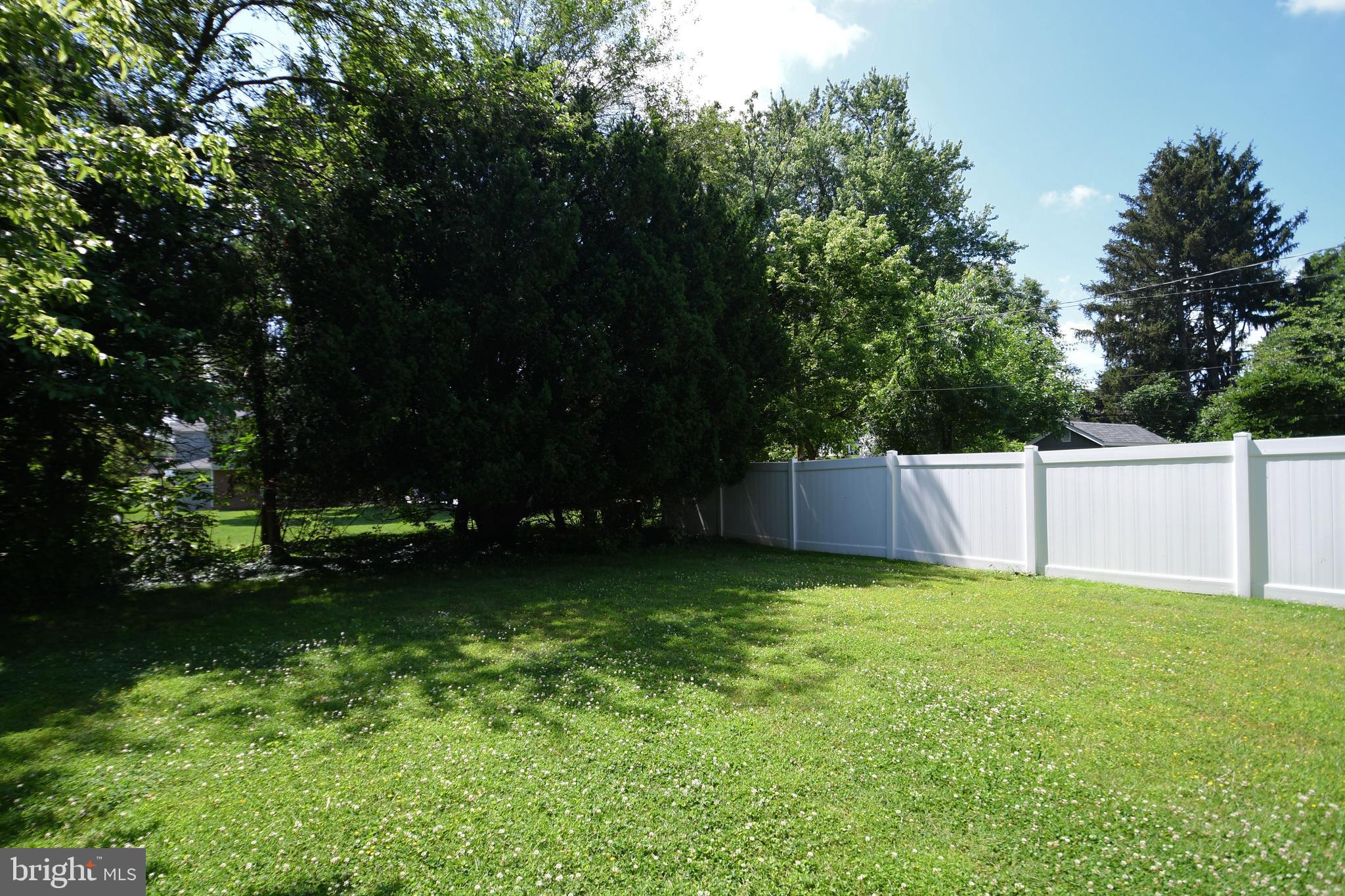 3185 Mayflower Road Plymouth Meeting, PA 19462 - Photo 45 of 49 Partially fenced