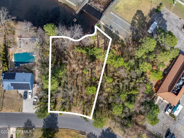 $250,000 | 317 Lake Shore Drive, Brick, NJ 08723