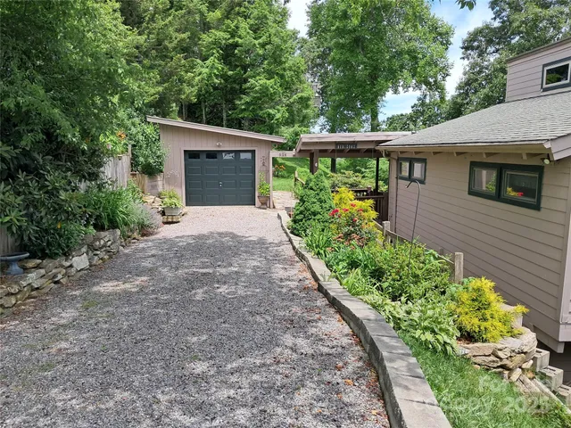 $449,900 | 514 Skyridge Drive, Clyde, NC 28721