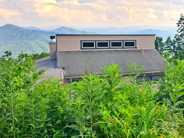 $449,900 | 514 Skyridge Drive, Clyde, NC 28721