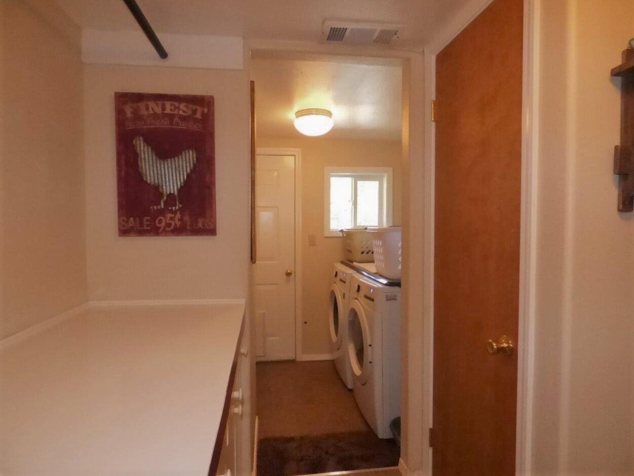 2104 Pine Grove Road Rogue River, OR 97537 - Photo 28 of 36 Laundry Room 2 - Southern Oregon Living