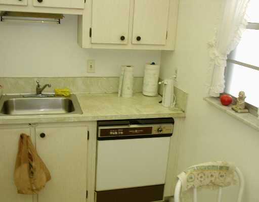502 Davis Road, Unit 8 Palm Springs, FL 33461 - Photo 8 of 16 Additional Photo