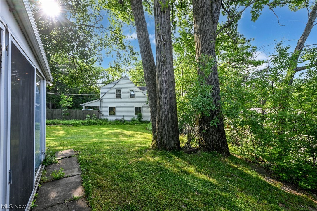 2293 South Taylor Road Cleveland, OH 44118 - Photo 26 of 35 Gallery Image 26