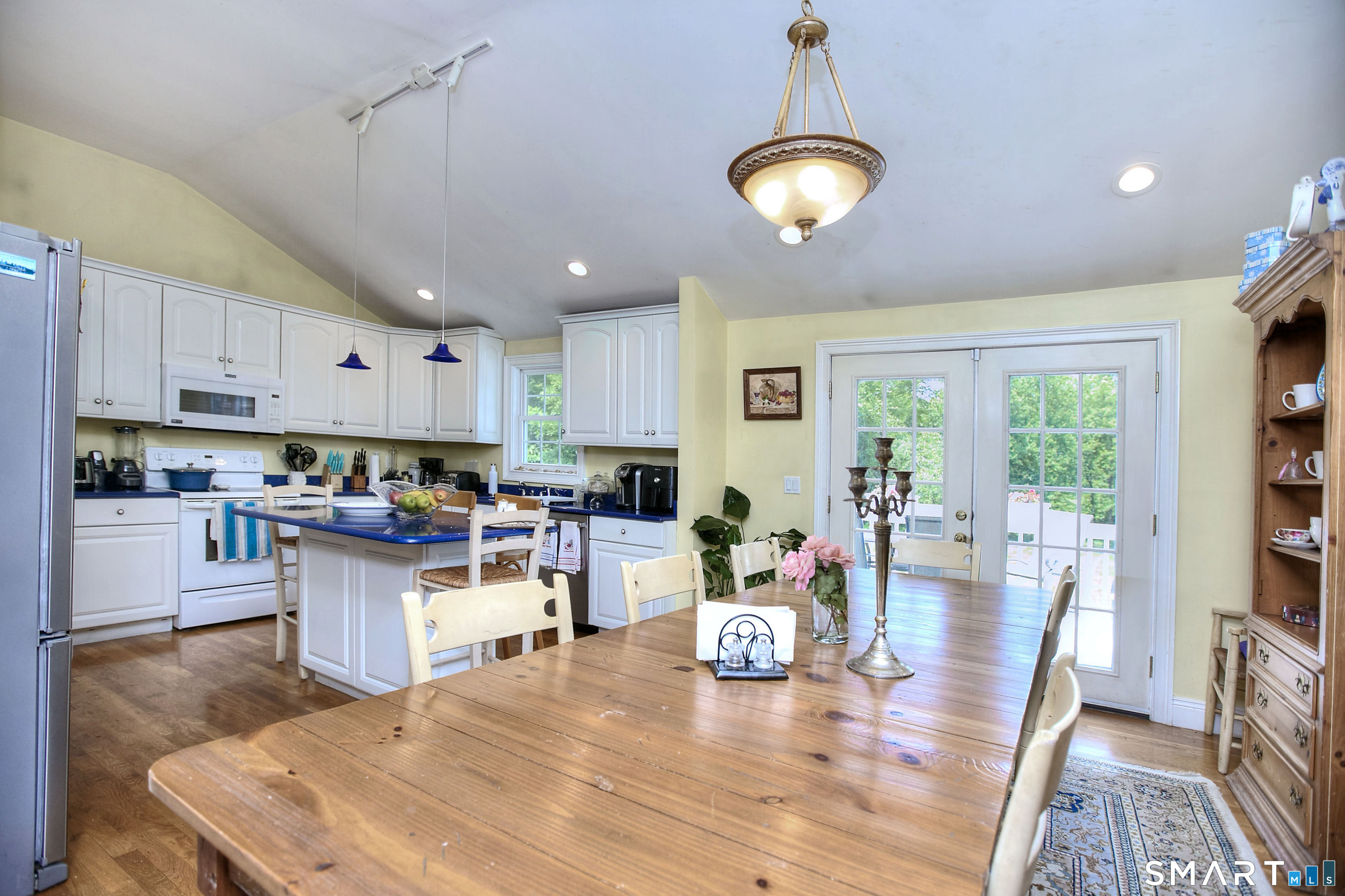 287 Greens Farms Road Westport, CT 06880 - Photo 7 of 34