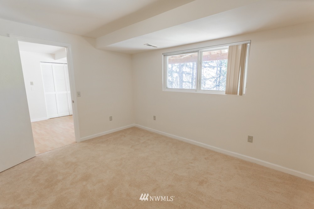 16817 135th Place Southeast Renton, WA 98058 - Photo 18 of 23 Gallery Image 18
