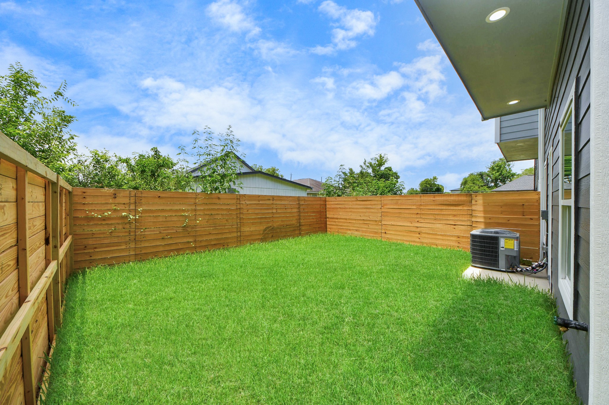 8312 Comal Street Houston, TX 77051 - Photo 16 of 25