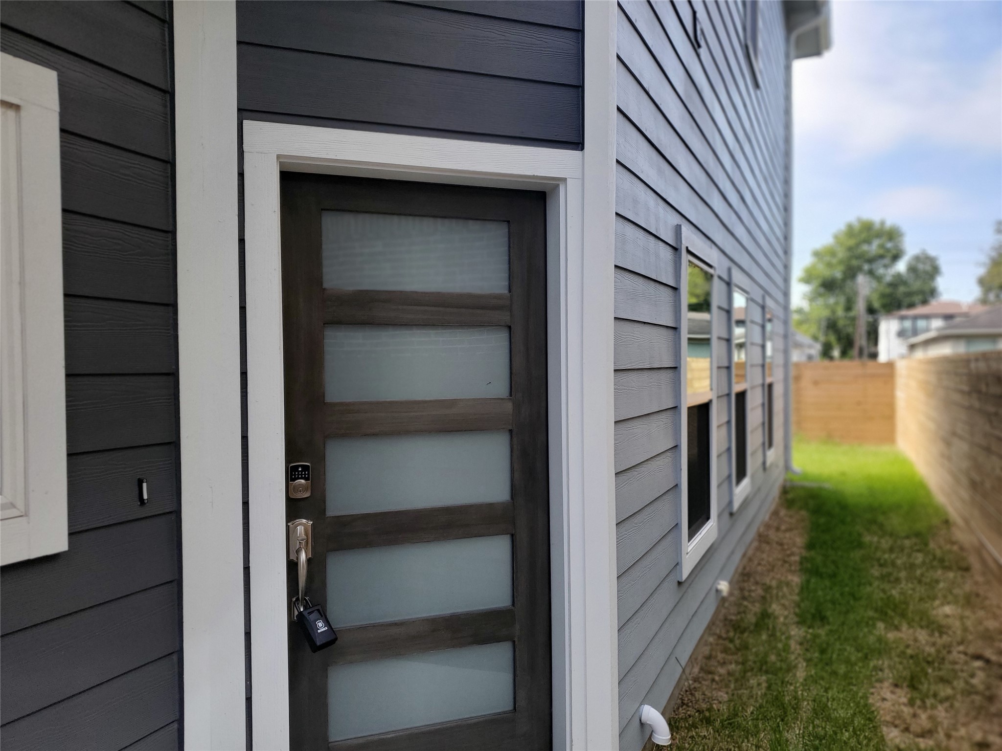 8312 Comal Street Houston, TX 77051 - Photo 2 of 25