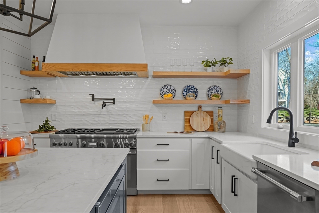 6 Sellers Farm Road Andover, MA 01810 - Photo 6 of 40
