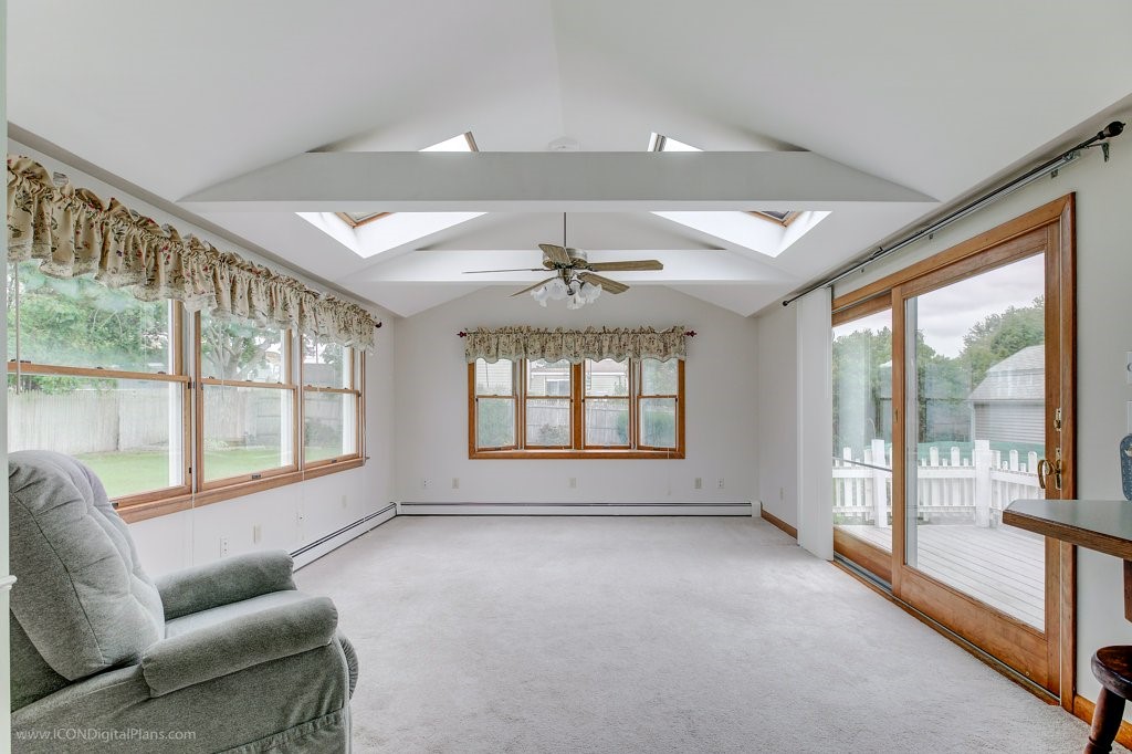 6 Ruth Street Middletown, RI 02842 - Photo 10 of 50 Gallery Image 10