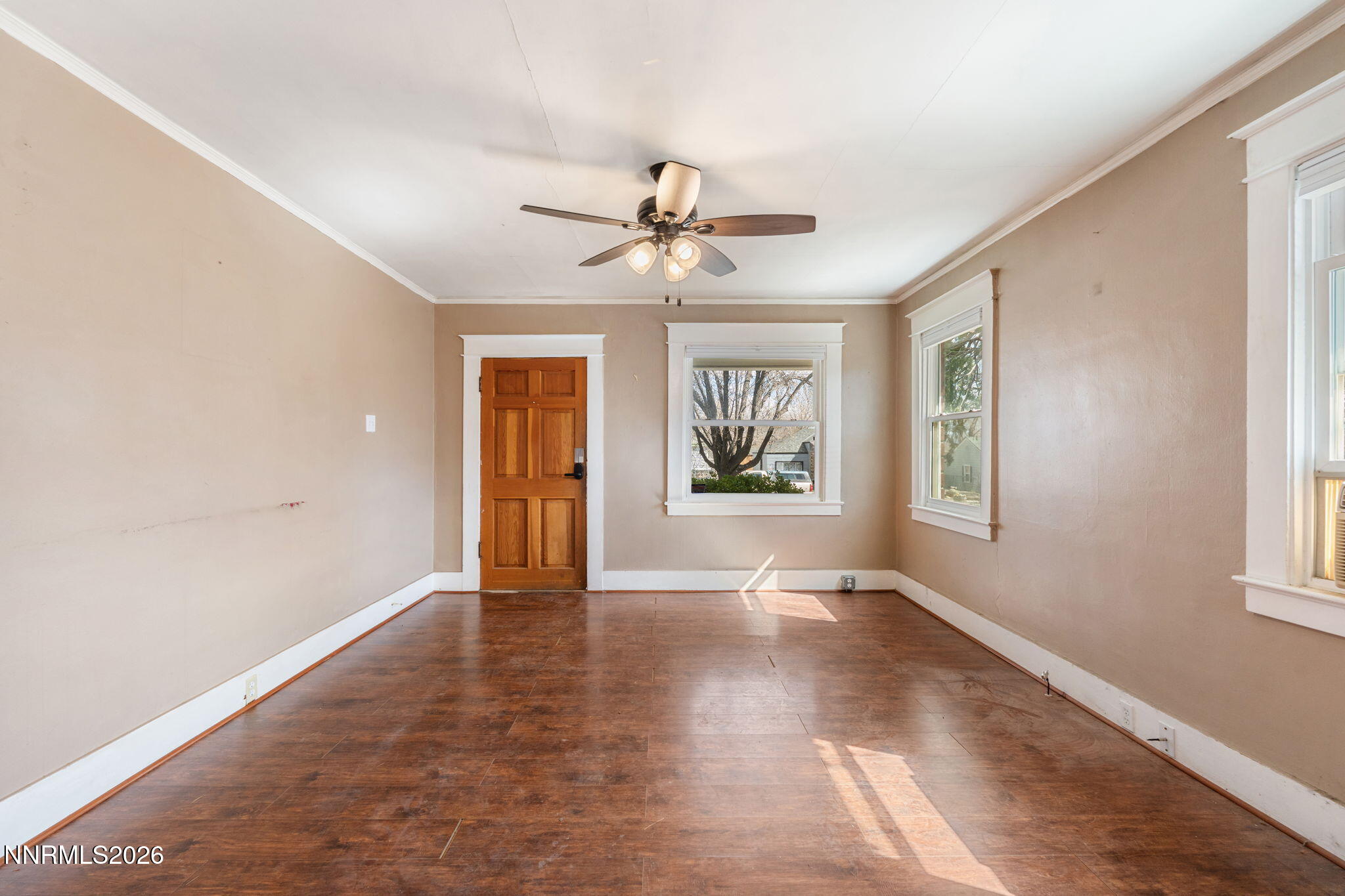 1025 Bell Street Reno, NV 89503 - Photo 3 of 26 Living Room